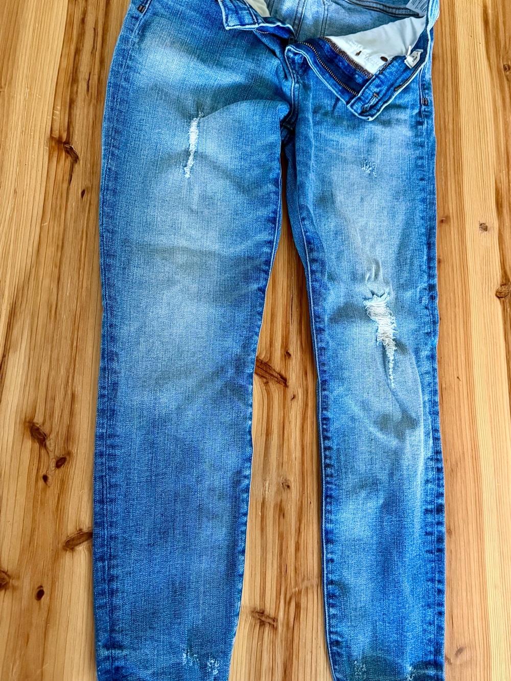 Madewell Distressed High-Rise Skinny Jeans